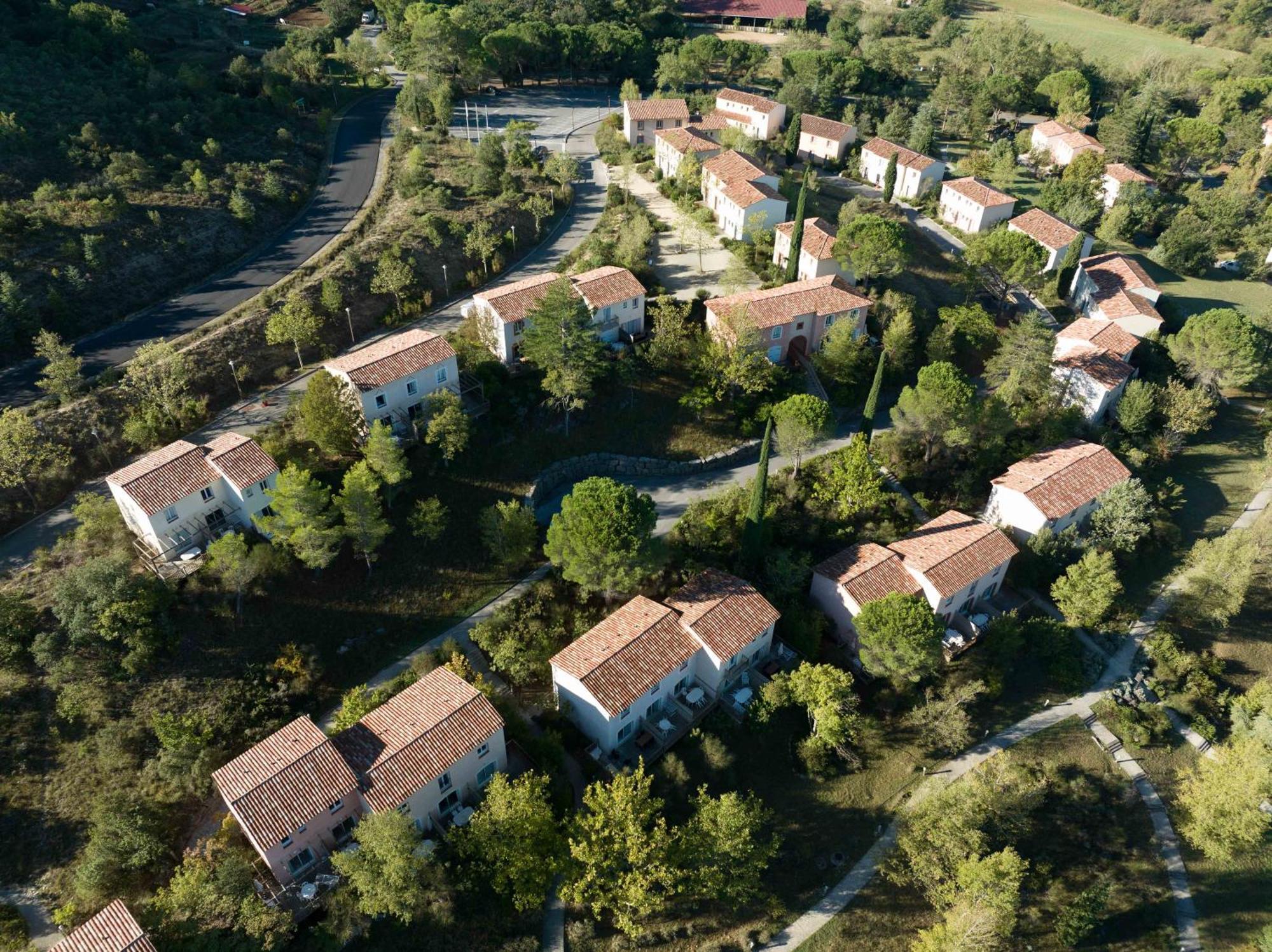 Village Pierre & Vacances Le Rouret Гропьер Экстерьер фото